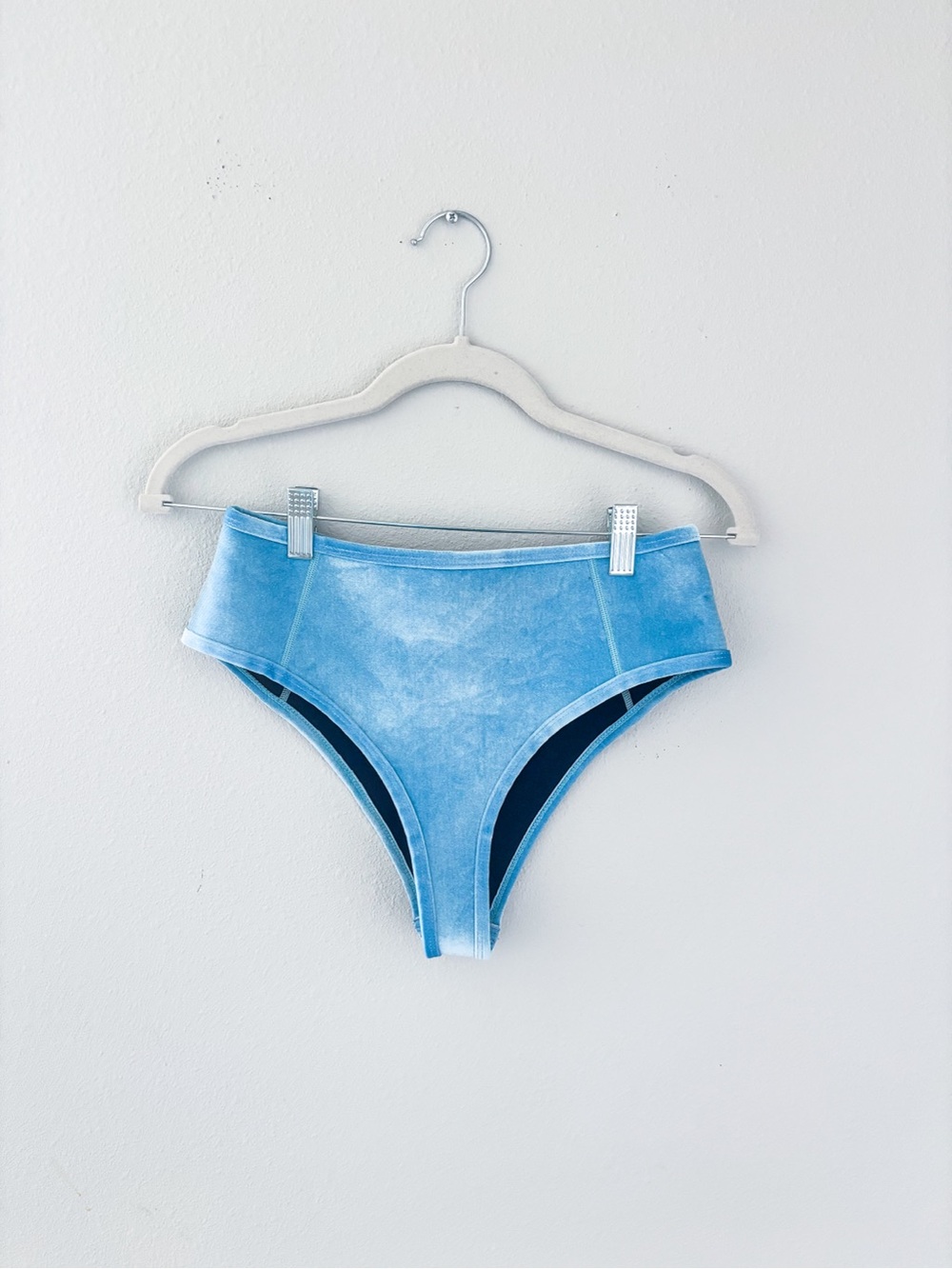 Hoaka | Velvet Bikini Bottom
